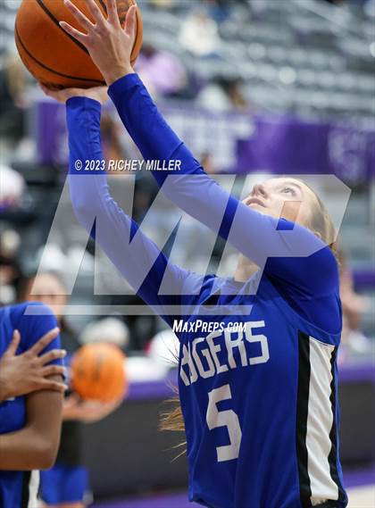 Thumbnail 2 in Rogers @ Fayetteville photogallery.