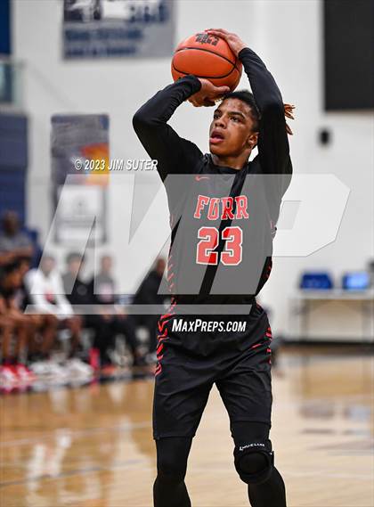 Thumbnail 3 in Furr vs Silsbee (UIL 4A Reg III Semifinal) photogallery.