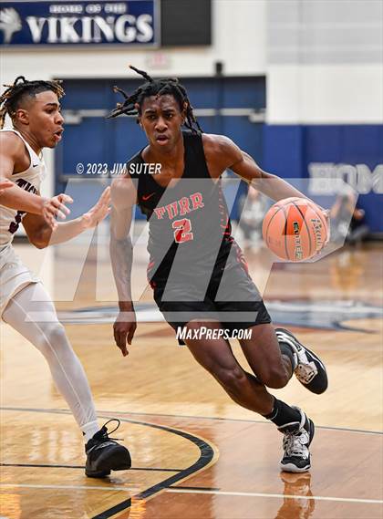 Thumbnail 2 in Furr vs Silsbee (UIL 4A Reg III Semifinal) photogallery.