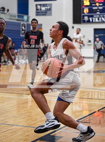 Thumbnail 3 in Furr vs Silsbee (UIL 4A Reg III Semifinal) photogallery.