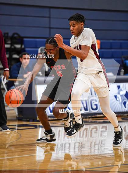 Thumbnail 3 in Furr vs Silsbee (UIL 4A Reg III Semifinal) photogallery.