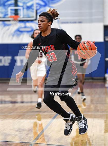 Thumbnail 3 in Furr vs Silsbee (UIL 4A Reg III Semifinal) photogallery.