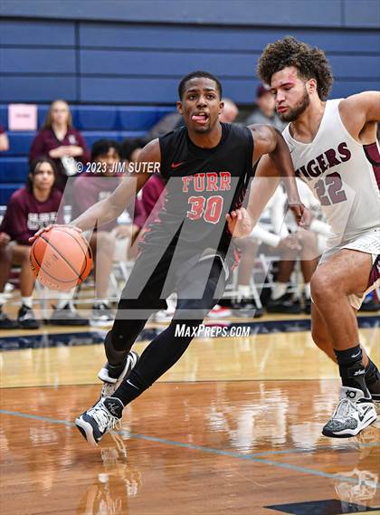 Thumbnail 3 in Furr vs Silsbee (UIL 4A Reg III Semifinal) photogallery.