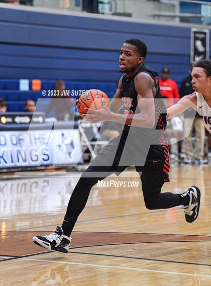 Thumbnail 1 in Furr vs Silsbee (UIL 4A Reg III Semifinal) photogallery.