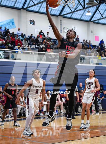 Thumbnail 2 in Furr vs Silsbee (UIL 4A Reg III Semifinal) photogallery.
