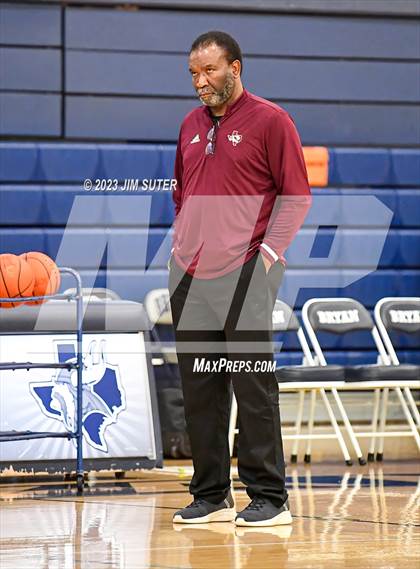 Thumbnail 1 in Furr vs Silsbee (UIL 4A Reg III Semifinal) photogallery.
