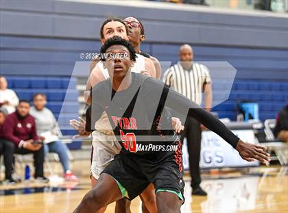 Thumbnail 3 in Furr vs Silsbee (UIL 4A Reg III Semifinal) photogallery.