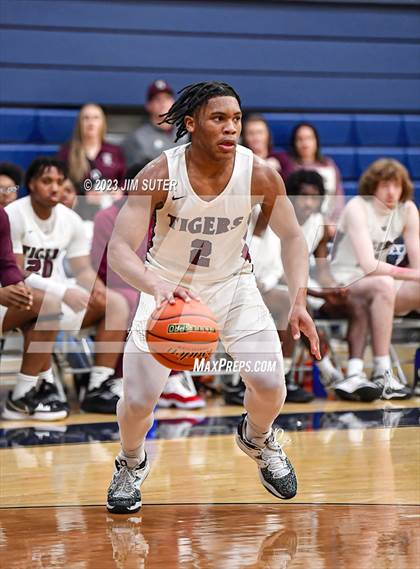 Thumbnail 3 in Furr vs Silsbee (UIL 4A Reg III Semifinal) photogallery.