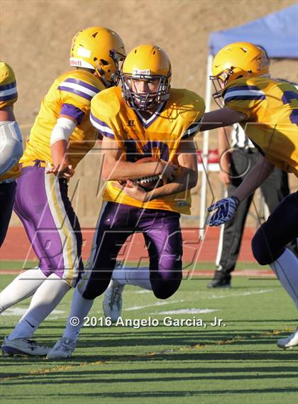 Thumbnail 3 in Escalon vs. Calaveras photogallery.