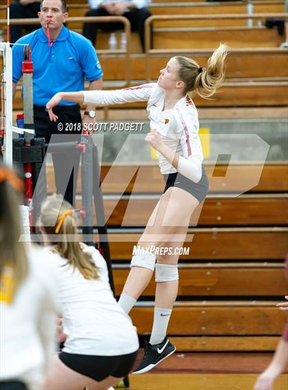 Thumbnail 2 in Torrey Pines vs. Scripps Ranch (CIF SDS Open Division Semifinal) photogallery.