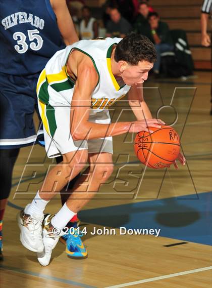 Thumbnail 3 in Silverado vs. Edison (MaxPreps Holiday Classic) photogallery.