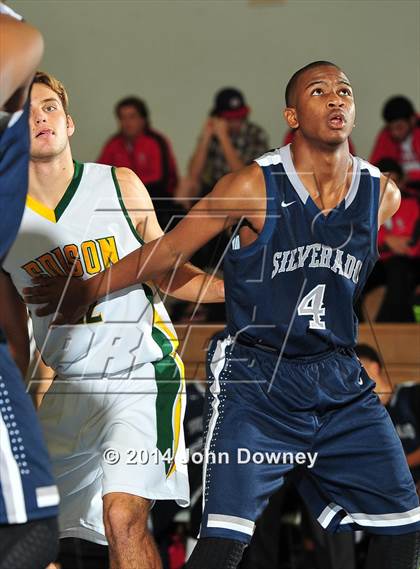 Thumbnail 2 in Silverado vs. Edison (MaxPreps Holiday Classic) photogallery.