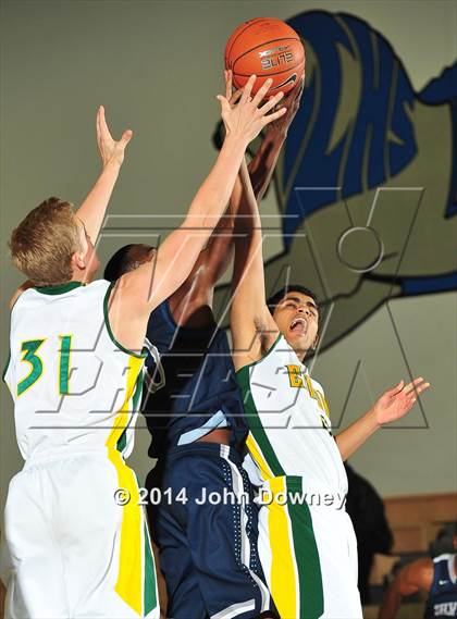 Thumbnail 1 in Silverado vs. Edison (MaxPreps Holiday Classic) photogallery.