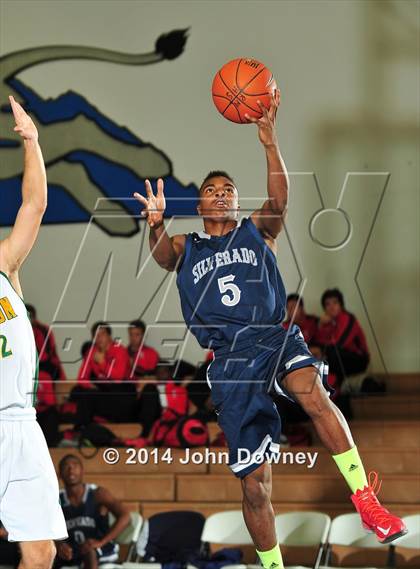 Thumbnail 1 in Silverado vs. Edison (MaxPreps Holiday Classic) photogallery.