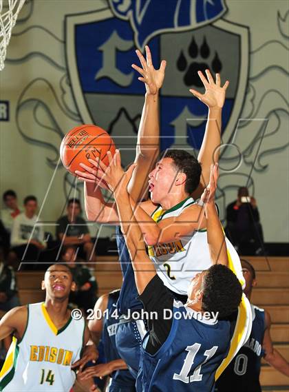 Thumbnail 1 in Silverado vs. Edison (MaxPreps Holiday Classic) photogallery.