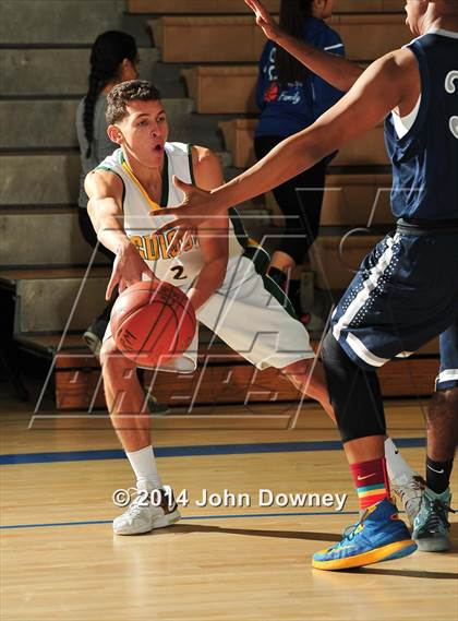 Thumbnail 3 in Silverado vs. Edison (MaxPreps Holiday Classic) photogallery.