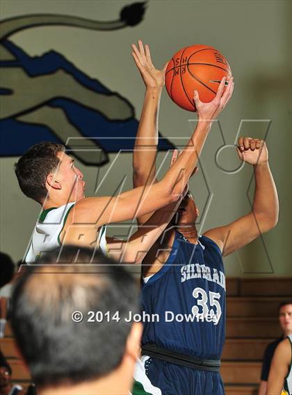 Thumbnail 1 in Silverado vs. Edison (MaxPreps Holiday Classic) photogallery.