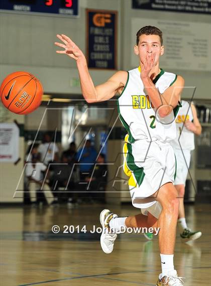 Thumbnail 1 in Silverado vs. Edison (MaxPreps Holiday Classic) photogallery.