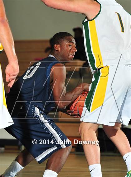 Thumbnail 2 in Silverado vs. Edison (MaxPreps Holiday Classic) photogallery.
