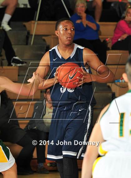 Thumbnail 1 in Silverado vs. Edison (MaxPreps Holiday Classic) photogallery.