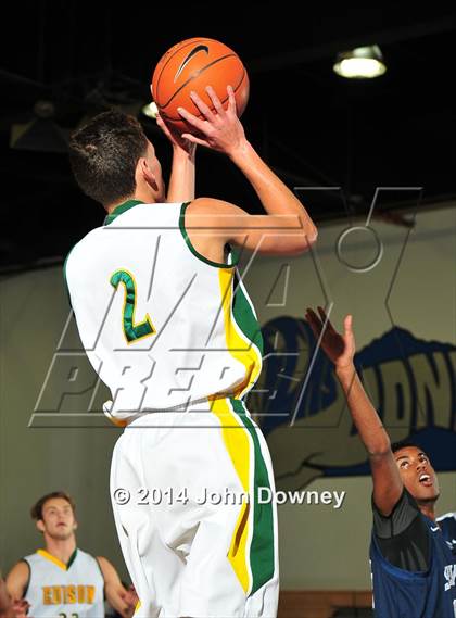 Thumbnail 3 in Silverado vs. Edison (MaxPreps Holiday Classic) photogallery.