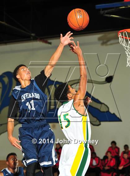 Thumbnail 2 in Silverado vs. Edison (MaxPreps Holiday Classic) photogallery.