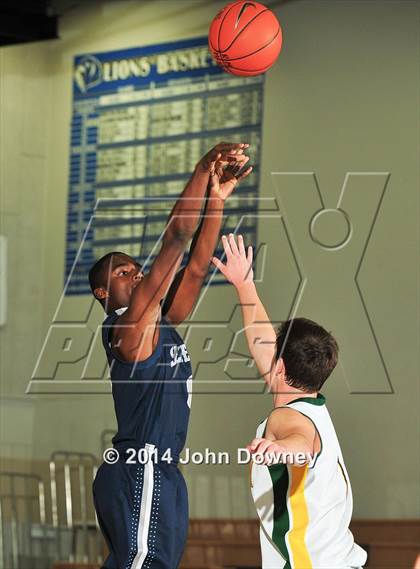 Thumbnail 2 in Silverado vs. Edison (MaxPreps Holiday Classic) photogallery.