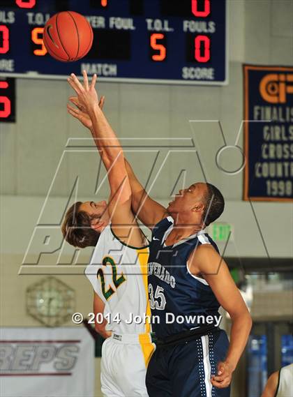 Thumbnail 1 in Silverado vs. Edison (MaxPreps Holiday Classic) photogallery.