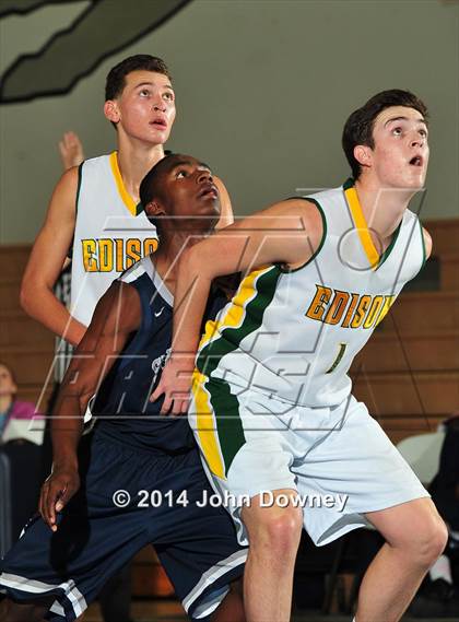 Thumbnail 1 in Silverado vs. Edison (MaxPreps Holiday Classic) photogallery.