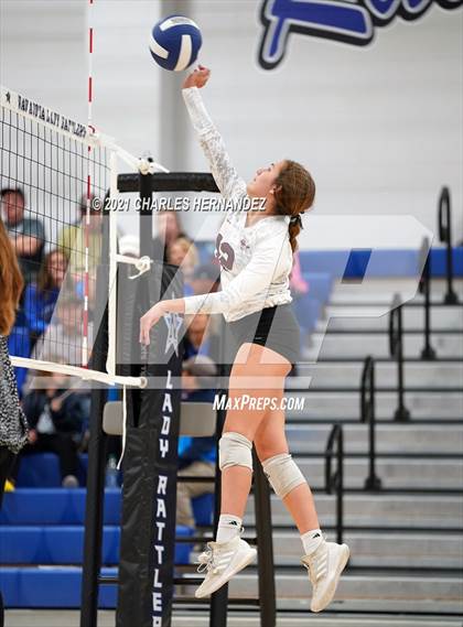 Thumbnail 2 in East Bernard vs. Hardin (UIL 3A Regional Quarterfinal) photogallery.