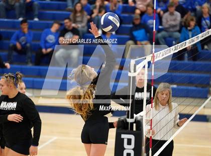 Thumbnail 3 in East Bernard vs. Hardin (UIL 3A Regional Quarterfinal) photogallery.