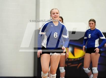 Thumbnail 2 in East Bernard vs. Hardin (UIL 3A Regional Quarterfinal) photogallery.