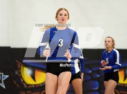 Thumbnail 2 in East Bernard vs. Hardin (UIL 3A Regional Quarterfinal) photogallery.