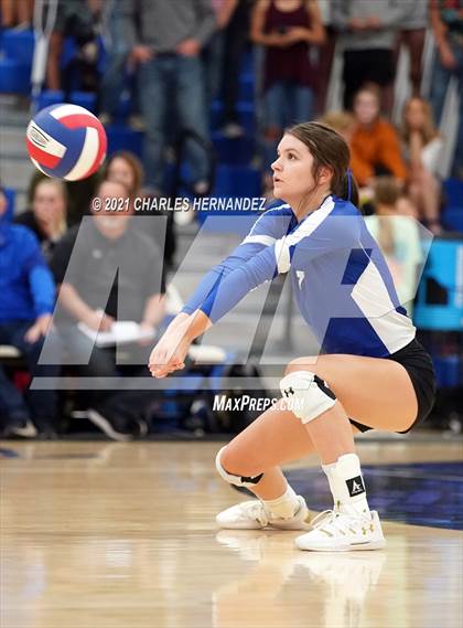 Thumbnail 3 in East Bernard vs. Hardin (UIL 3A Regional Quarterfinal) photogallery.