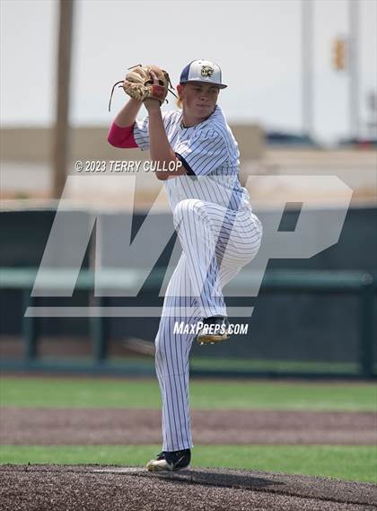 Thumbnail 1 in Snow Canyon vs. Crimson Cliffs (UHSAA 4A Final) photogallery.