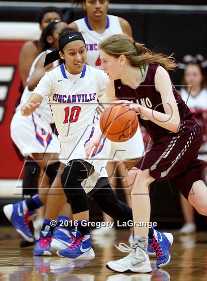 Thumbnail 2 in Duncanville vs. Plano photogallery.