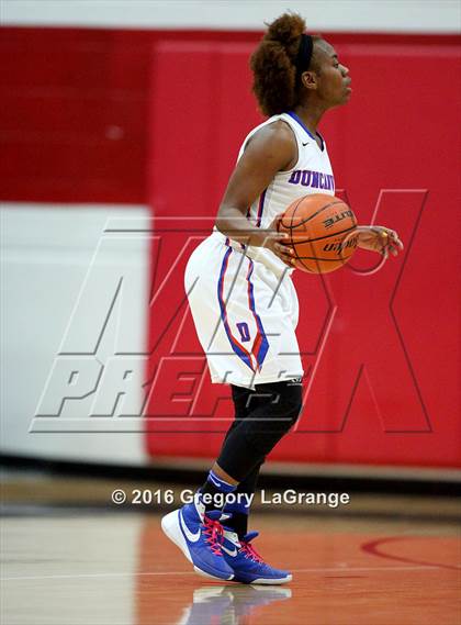 Thumbnail 1 in Duncanville vs. Plano photogallery.