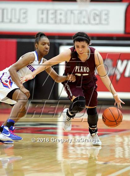 Thumbnail 1 in Duncanville vs. Plano photogallery.