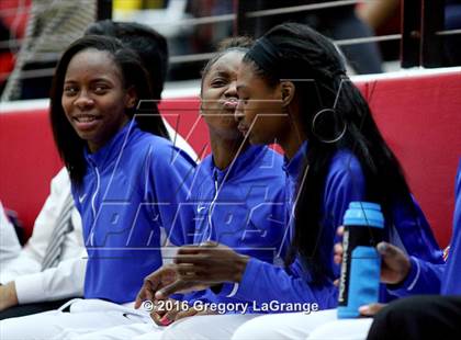 Thumbnail 2 in Duncanville vs. Plano photogallery.