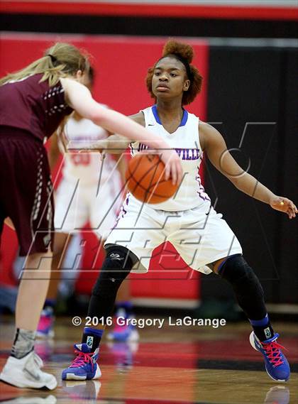 Thumbnail 3 in Duncanville vs. Plano photogallery.