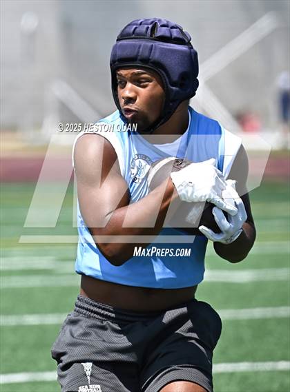 Thumbnail 2 in Mission Hills vs. Corona del Mar  (Battle at the Beach) photogallery.