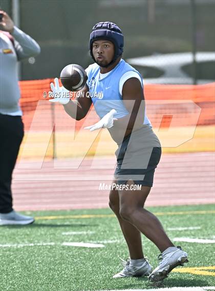 Thumbnail 2 in Mission Hills vs. Corona del Mar  (Battle at the Beach) photogallery.