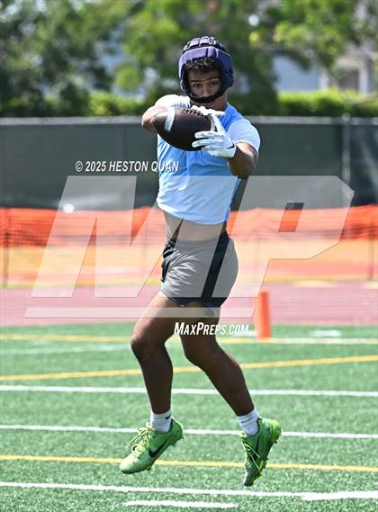 Thumbnail 3 in Mission Hills vs. Corona del Mar  (Battle at the Beach) photogallery.