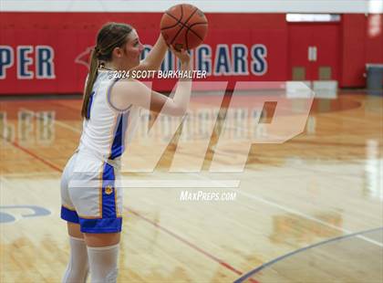 Thumbnail 2 in Southlake Carroll vs. Frenship (UIL Basketball 6A Regional Quarterfinal) photogallery.