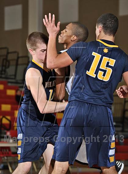 Thumbnail 1 in Miller vs. Bellevue (MaxPreps Holiday Classic) photogallery.