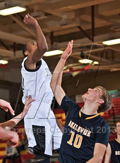 Thumbnail 3 in Miller vs. Bellevue (MaxPreps Holiday Classic) photogallery.