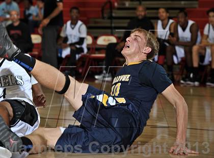 Thumbnail 1 in Miller vs. Bellevue (MaxPreps Holiday Classic) photogallery.