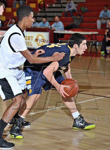 Thumbnail 1 in Miller vs. Bellevue (MaxPreps Holiday Classic) photogallery.