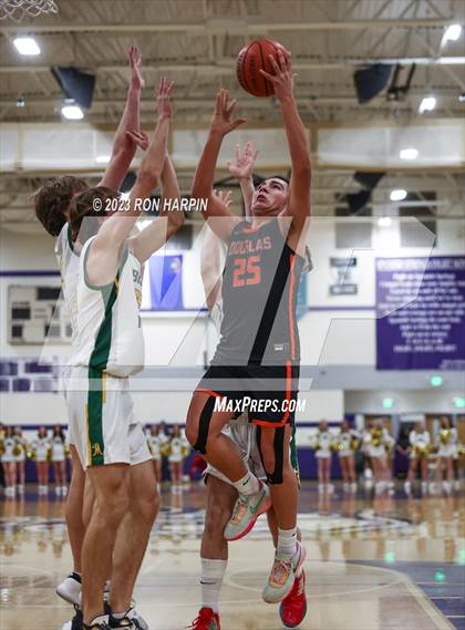 Thumbnail 3 in Douglas vs. Bishop Manogue photogallery.