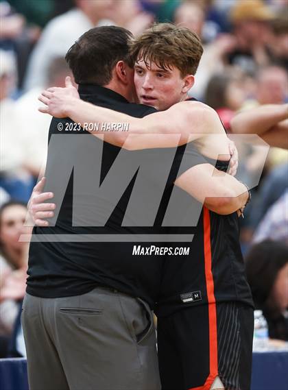 Thumbnail 3 in Douglas vs. Bishop Manogue photogallery.